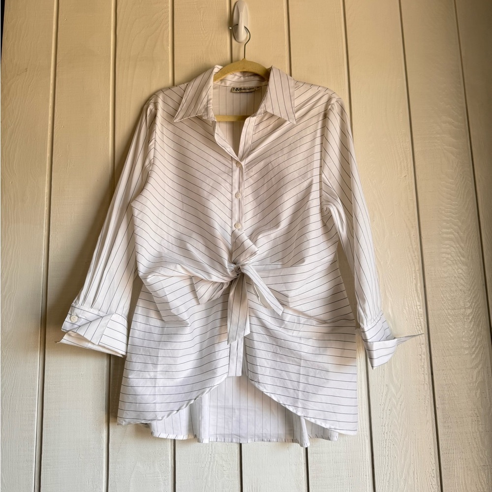 Neiman Marcus Striped Button Down Knot Shirt
